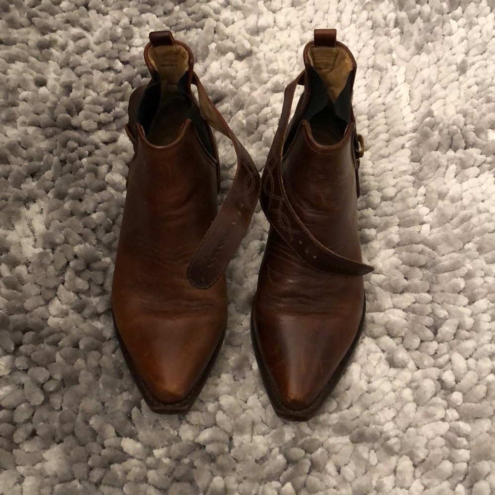 Vintage Cole Haan ankle boots